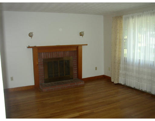 24 Winslow Road Beverly, MA 01915 - Photo 5 of 9 Gallery Image 5