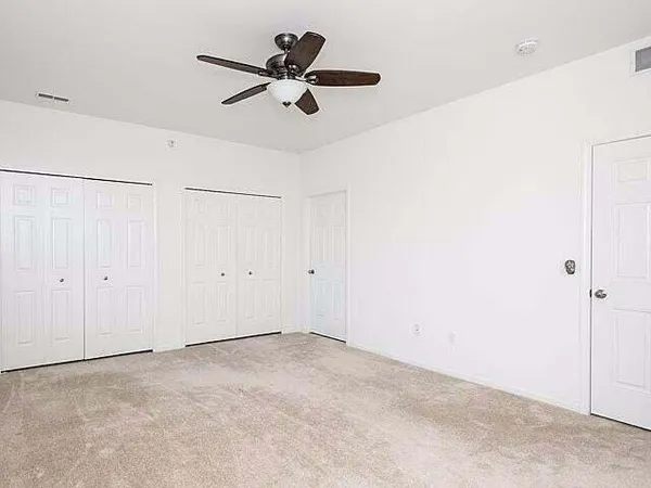 $2,000 | 1045 East Summerfield Glen Circle, Unit 56, Ann Arbor, MI 48103