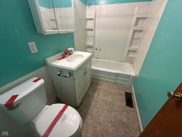 $59,900 | 3011 South Koldyke Drive, Marion, IN 46953