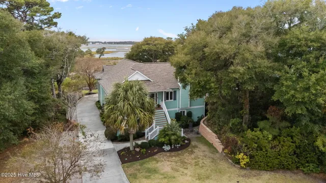 $1,150,000 | 9804 Clarendon Drive, Emerald Isle, NC 28594