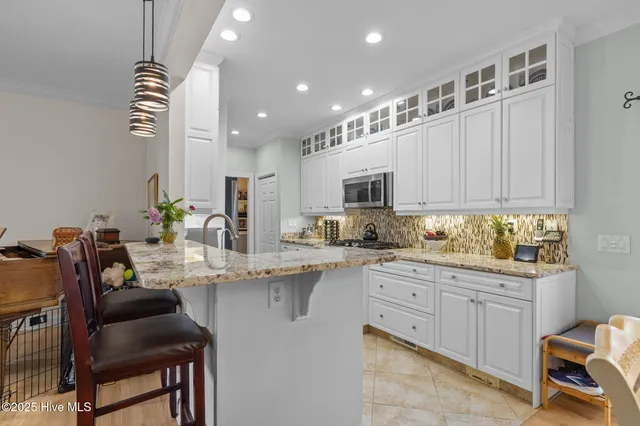 $1,150,000 | 9804 Clarendon Drive, Emerald Isle, NC 28594