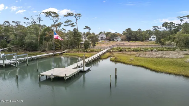 $1,150,000 | 9804 Clarendon Drive, Emerald Isle, NC 28594