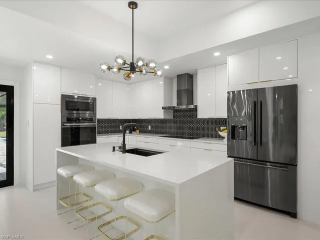 $1,949,000 | 5237 Cherry Wood Drive, Naples, FL 34119