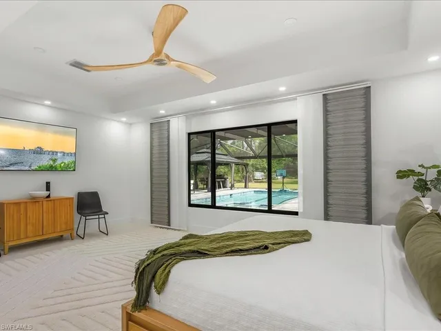 $1,949,000 | 5237 Cherry Wood Drive, Naples, FL 34119