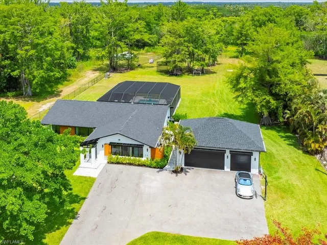 $1,949,000 | 5237 Cherry Wood Drive, Naples, FL 34119