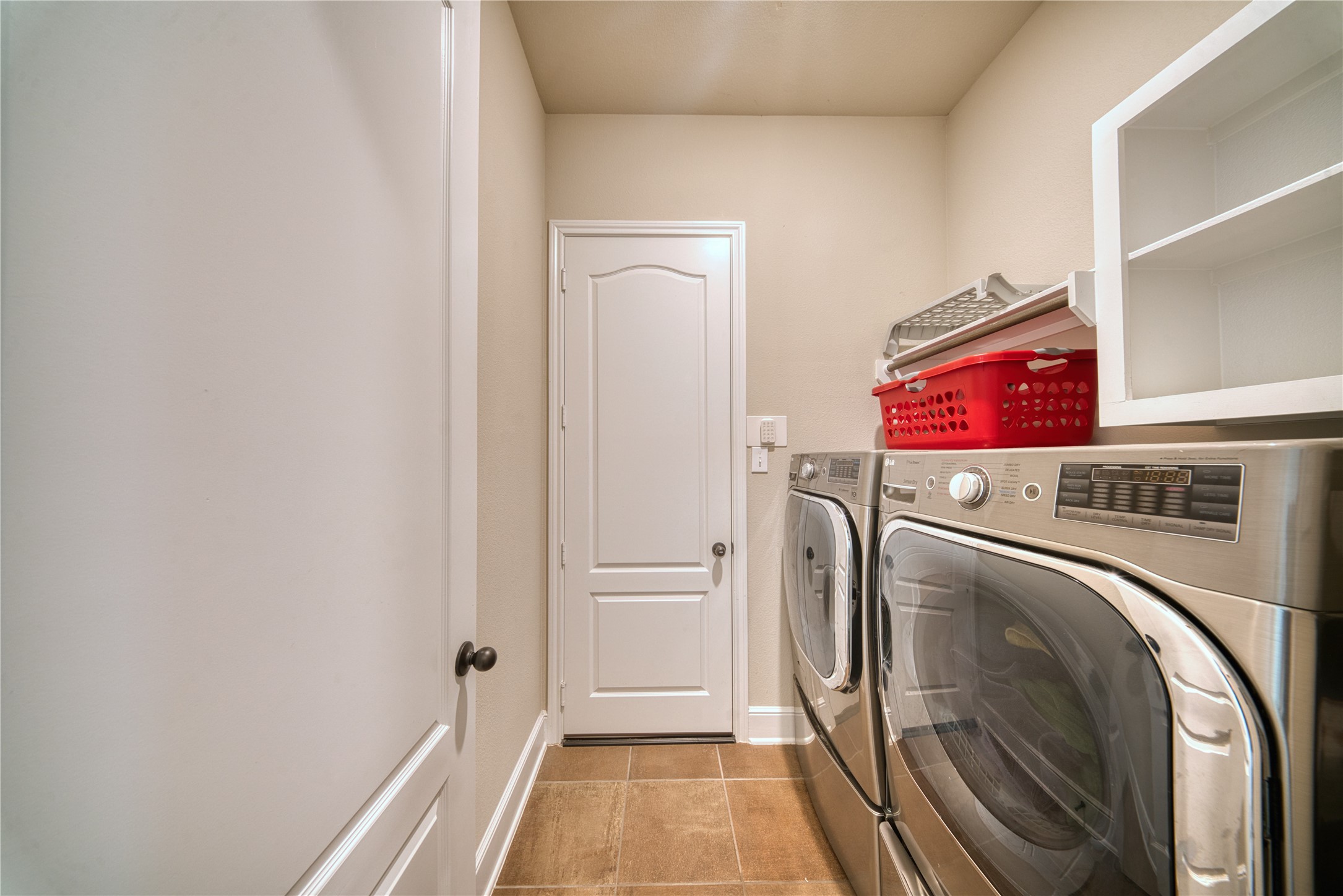 29311 Ribbongrass Court Katy, TX 77494 - Photo 13 of 21 laundry room