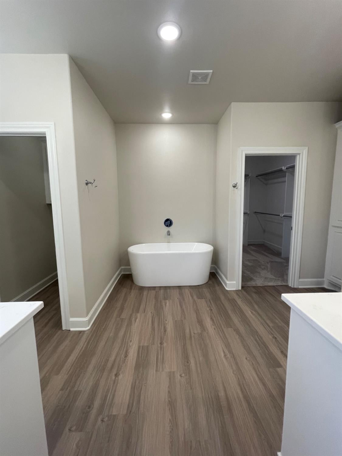 5718 119th Lubbock, TX 79424 - Photo 8 of 17 a bathroom with a sink and a mirror