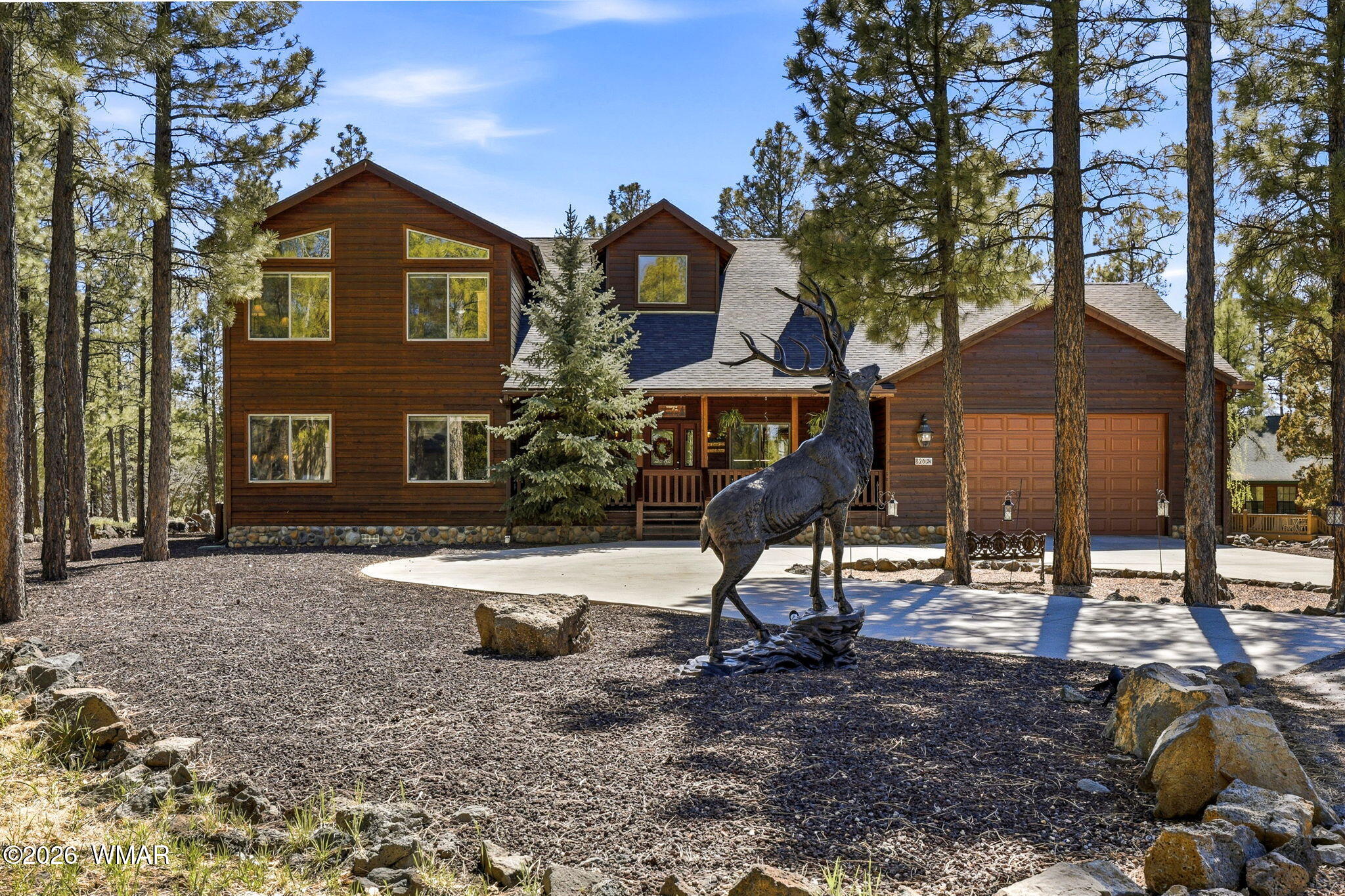 826 Pine Creek Circle Lakeside, AZ 85929 - Photo 30 of 65 a front view of a house with a yard