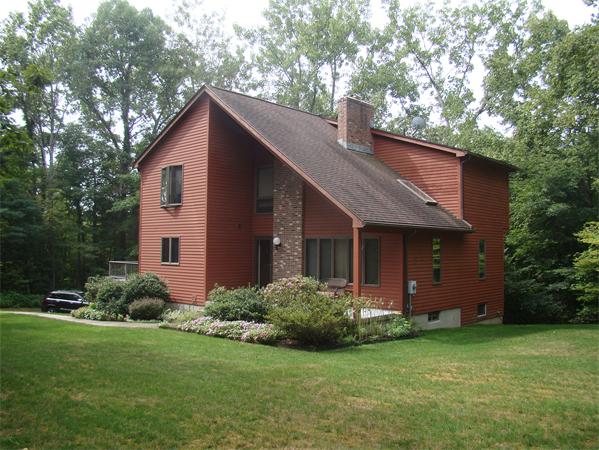 17 Manhan Road Southampton, MA 01073 - Photo 1 of 17