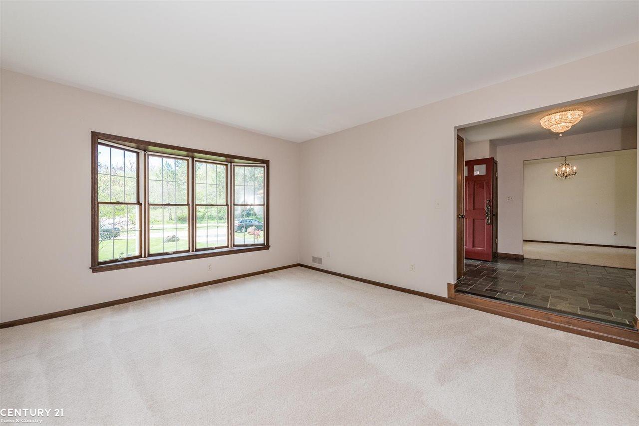 720 Edgewood Drive Rochester, MI 48306 - Photo 18 of 50
