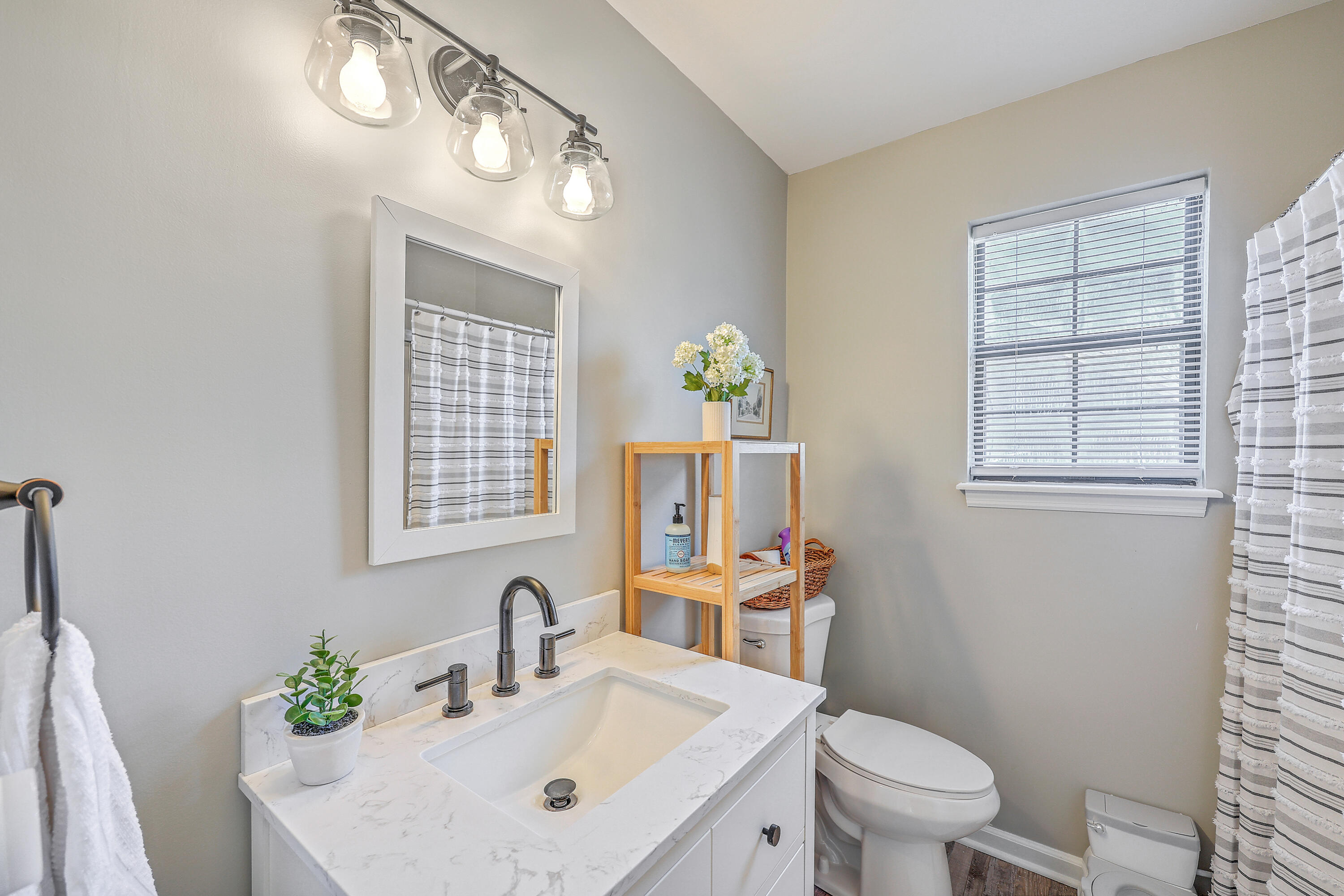 205 Kentucky Drive Ladson, SC 29456 - Photo 25 of 33 Full Guest Bathroom