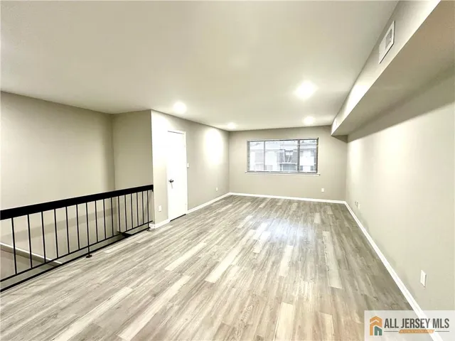 $2,400 | 1310 Bradley Court, Princeton, NJ 08540