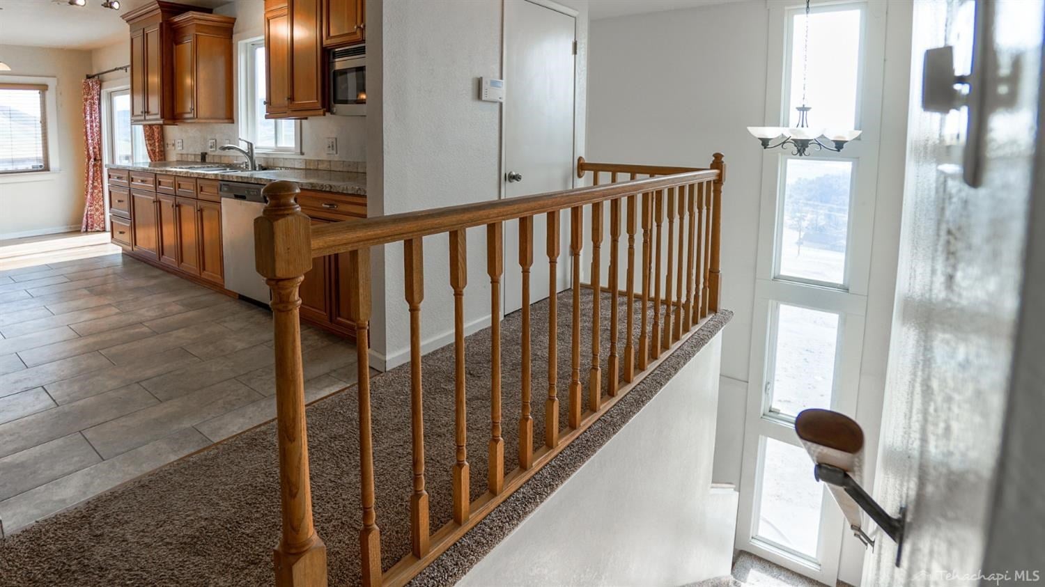 25401 Bear Valley Road Tehachapi, CA 93561 - Photo 6 of 35 Gallery Image 6