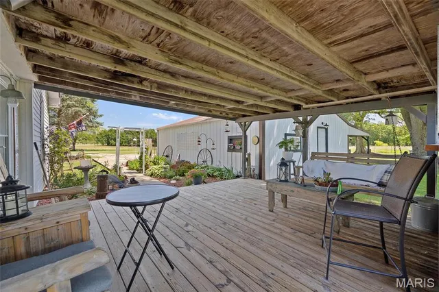 $470,000 | 3616 County Road 2860, Higbee, MO 65257