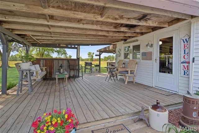 $470,000 | 3616 County Road 2860, Higbee, MO 65257