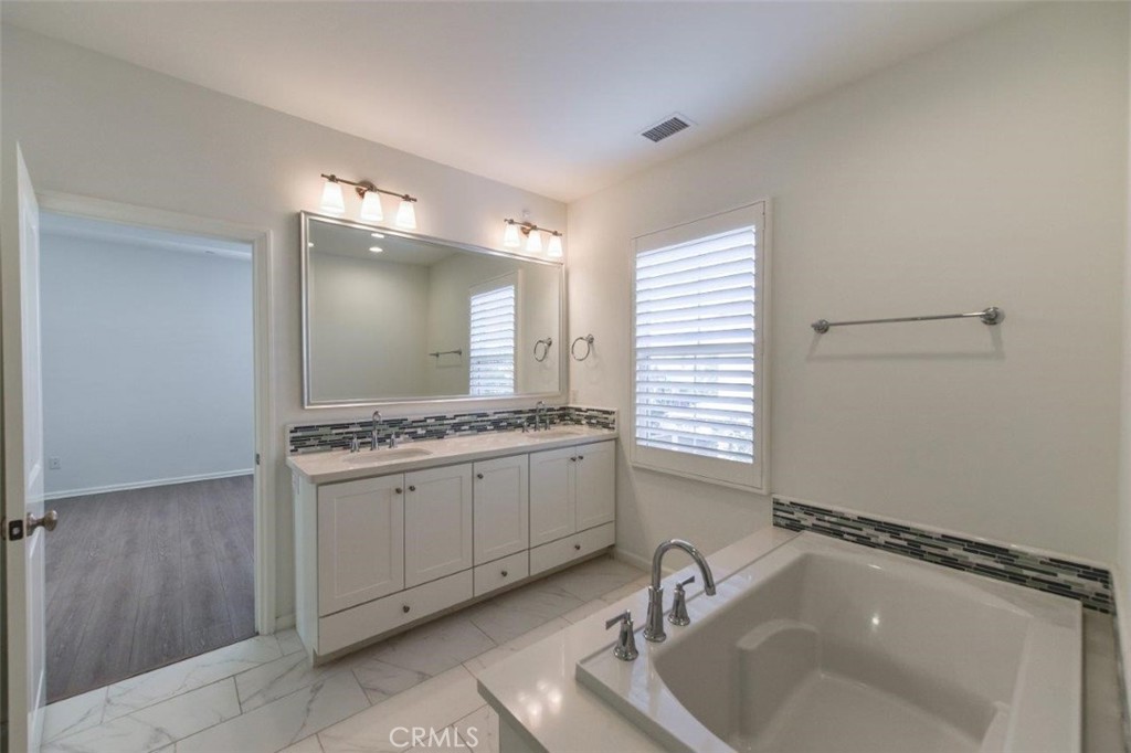 229 Rodeo Irvine, CA 92602 - Photo 26 of 37