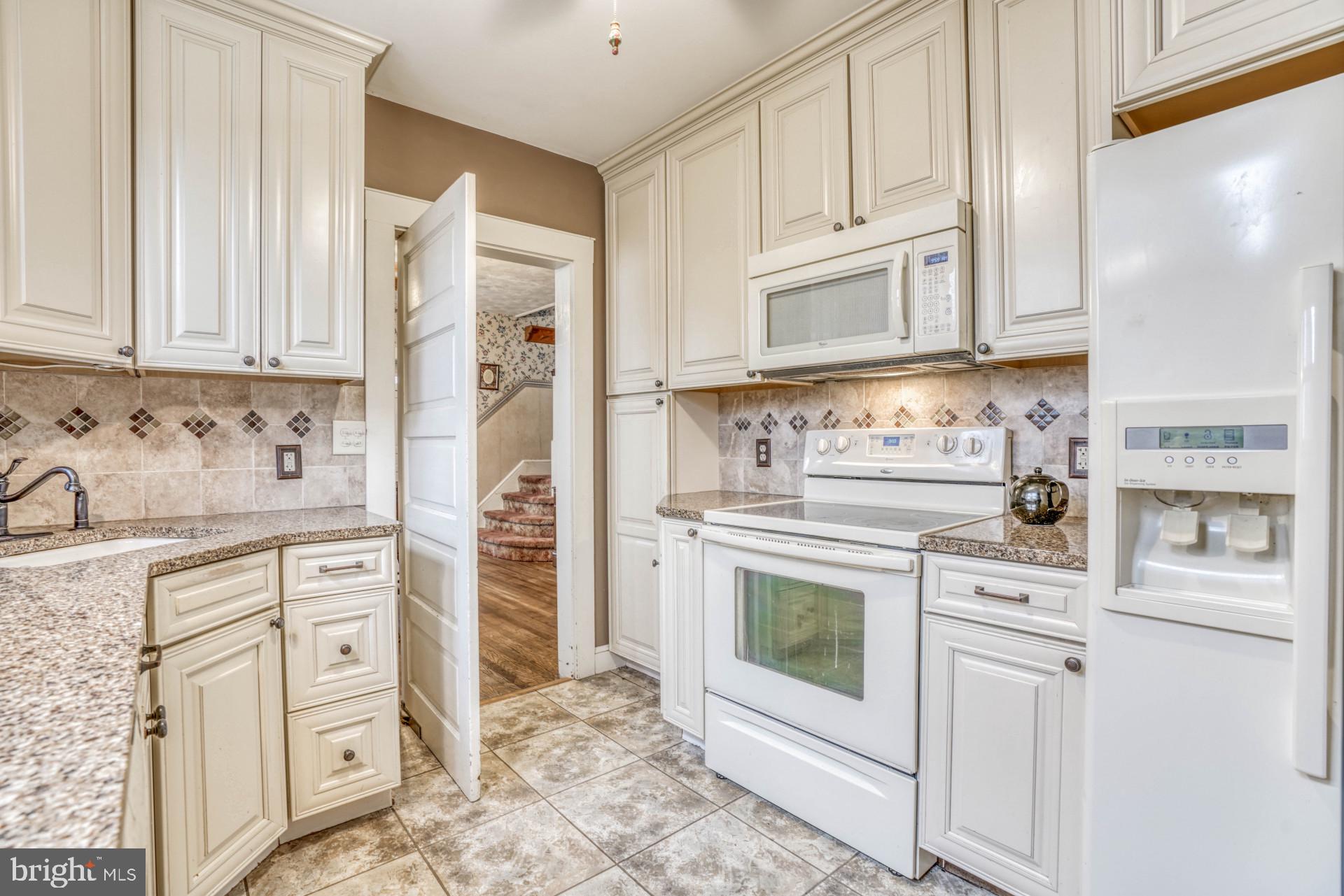 35 Spencer Avenue Lancaster, PA 17603 - Photo 10 of 29