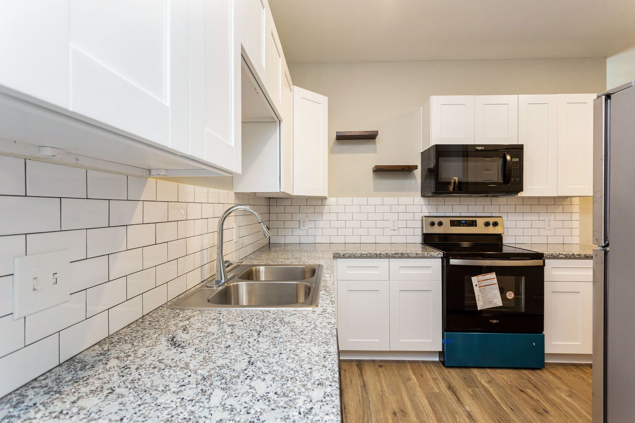 10317 Lake Road, Unit 12D Houston, TX 77070 - Photo 11 of 35