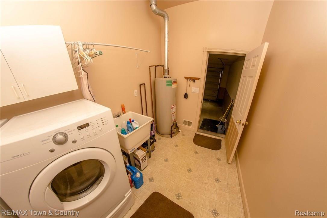 8041 West Frances Road Flushing, MI 48433 - Photo 48 of 72 45.jpg
