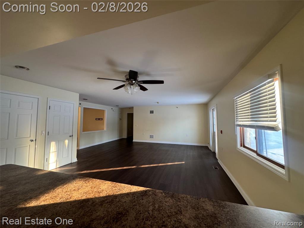 1510 Hampstead Lane Rochester Hills, MI 48309 - Photo 4 of 15