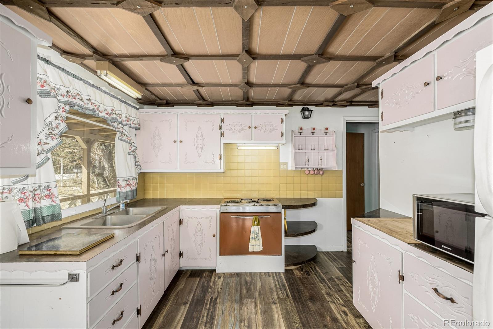 32246 Poudre Canyon Road Bellvue, CO 80512 - Photo 13 of 36