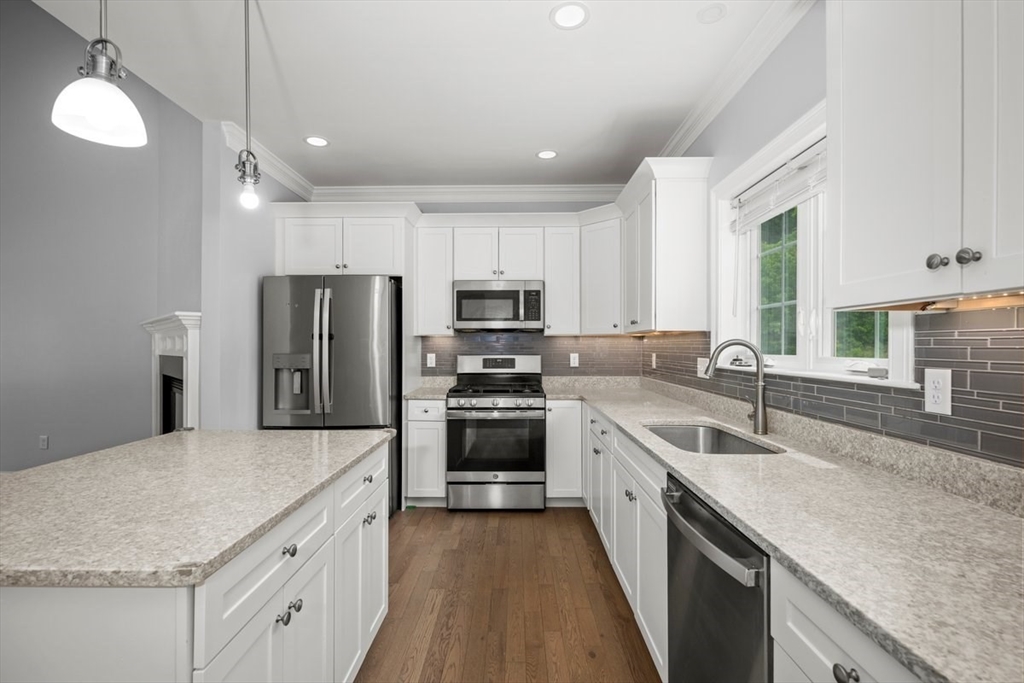 95 Lowell Road, Unit 1 Pepperell, MA 01463 - Photo 6 of 35