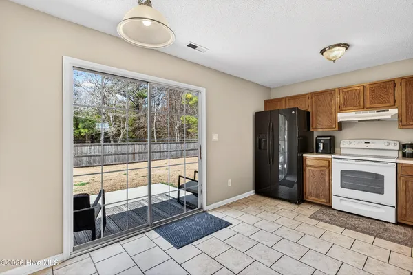 $258,000 | 127 Glenwood Drive, Hubert, NC 28539