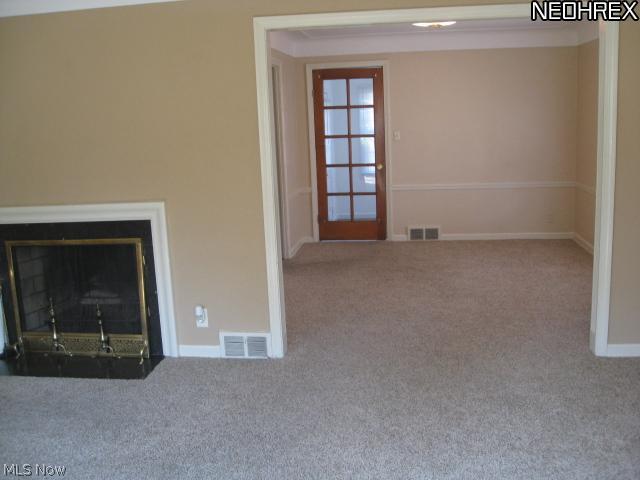 3682 Daleford Road Cleveland, OH 44120 - Photo 6 of 23