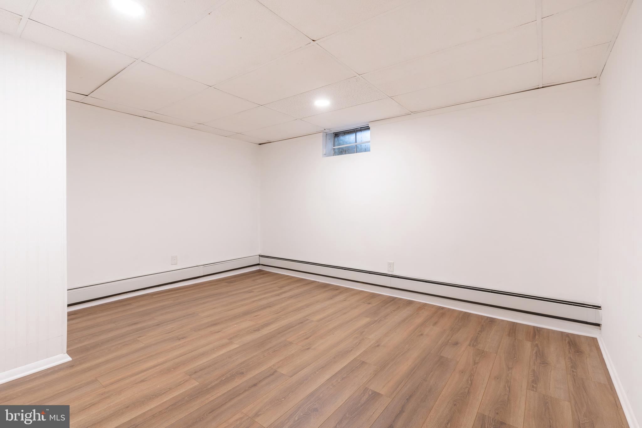 6910 Cliff Road Philadelphia, PA 19128 - Photo 12 of 23