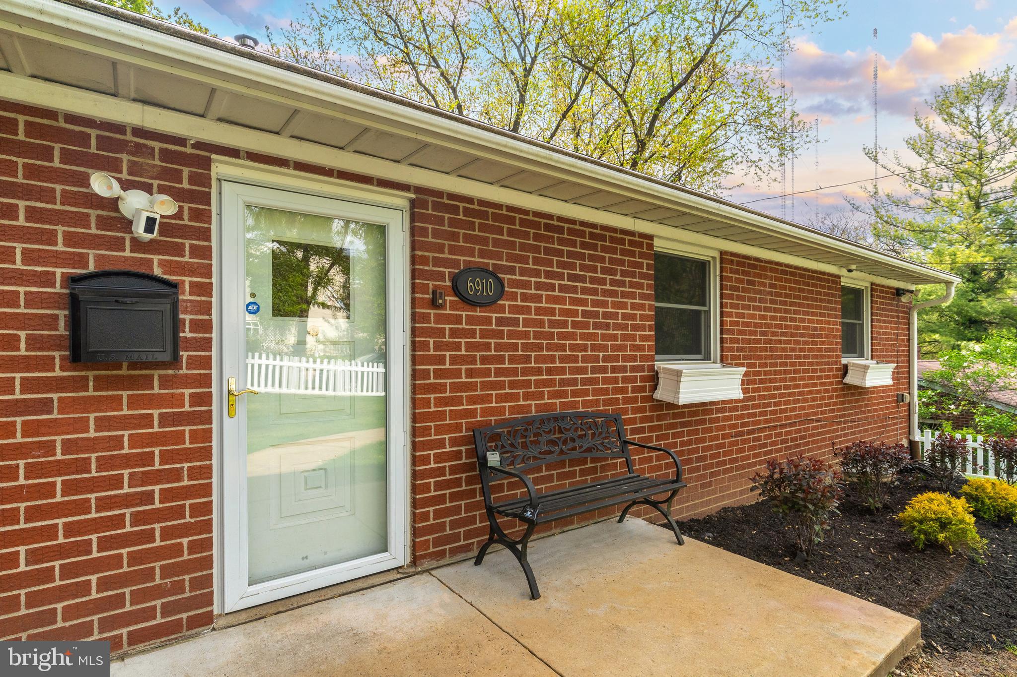 6910 Cliff Road Philadelphia, PA 19128 - Photo 15 of 23