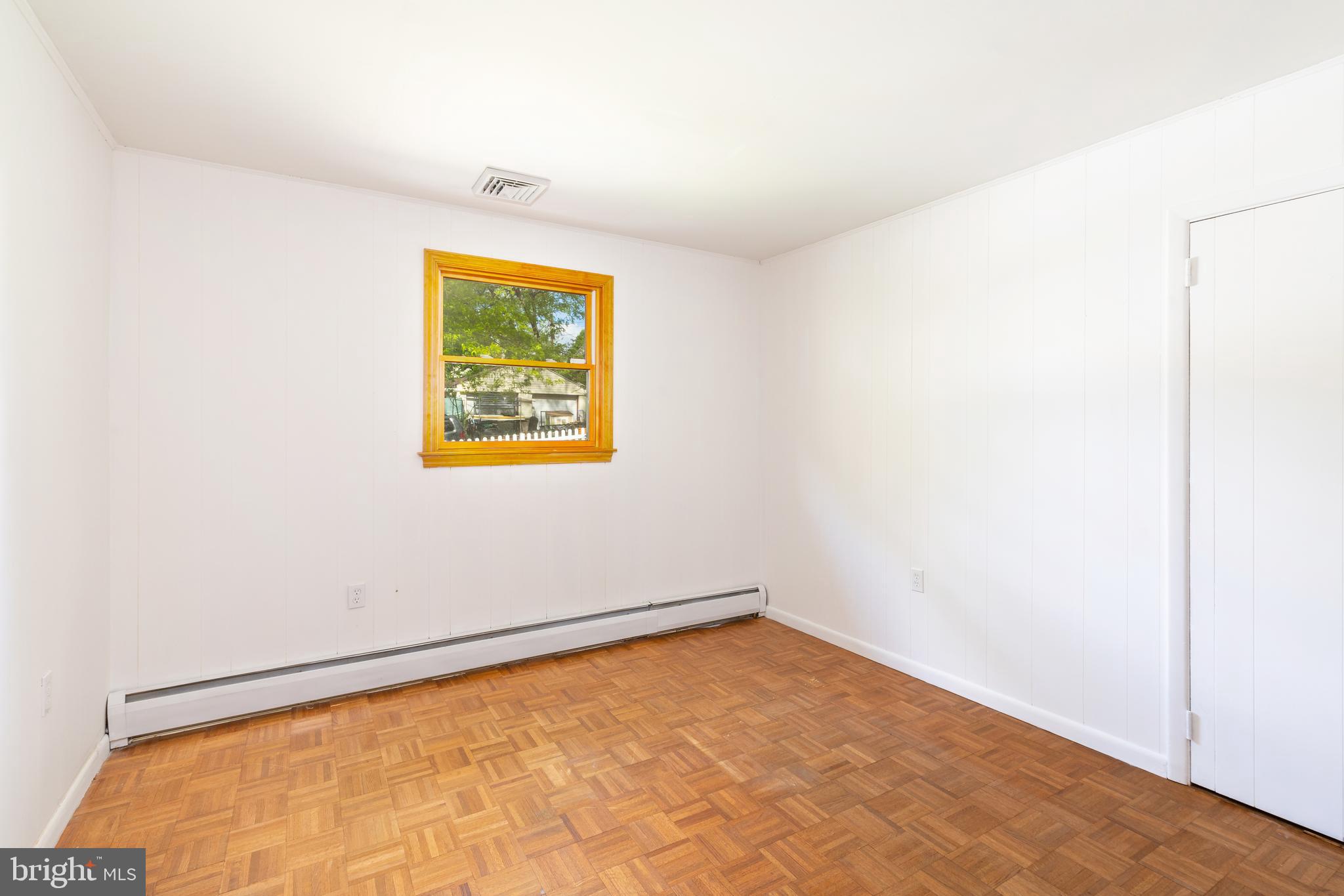 6910 Cliff Road Philadelphia, PA 19128 - Photo 9 of 23