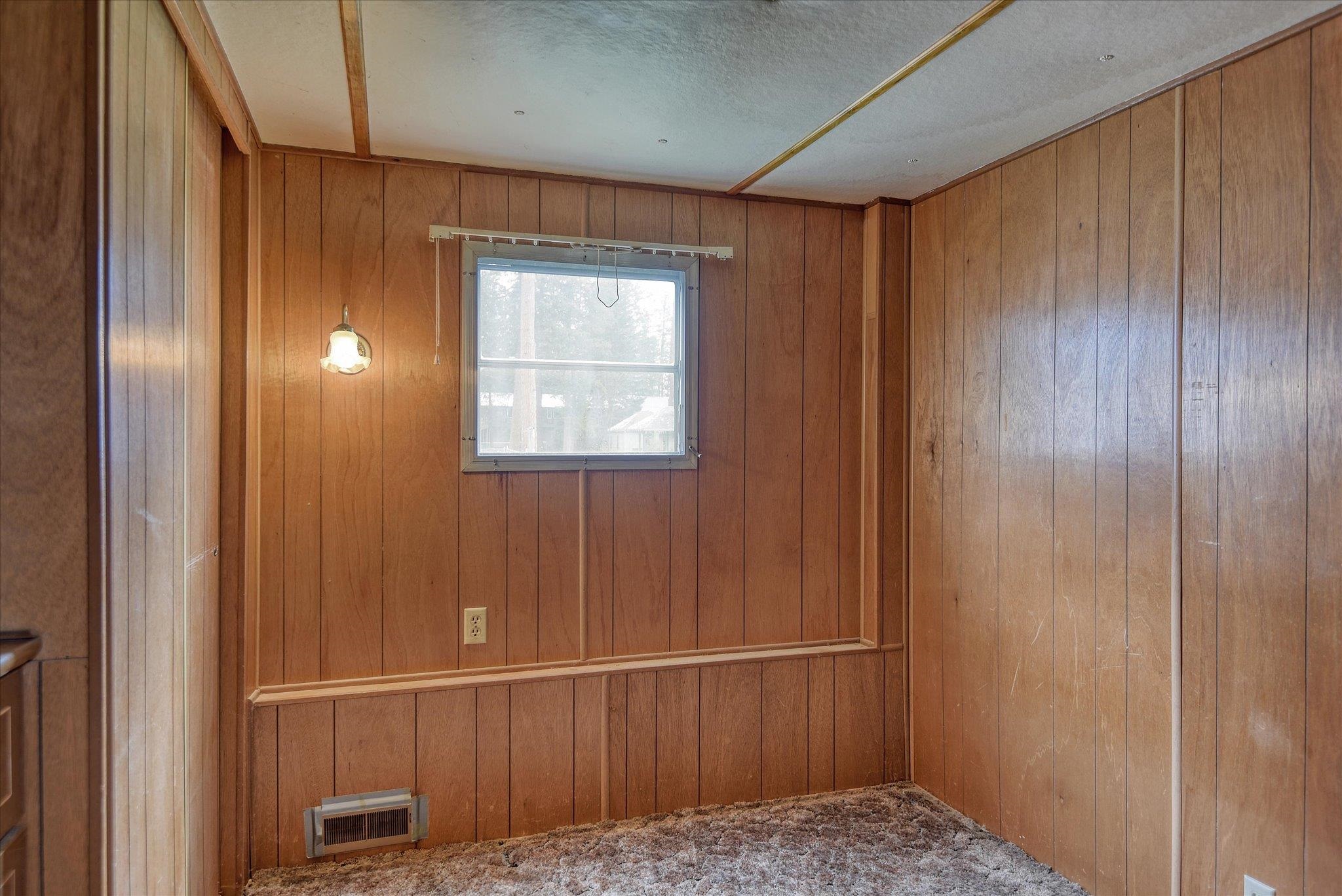 40501 Lakeside Road Loon Lake, WA 99148 - Photo 12 of 33 Gallery Image 12