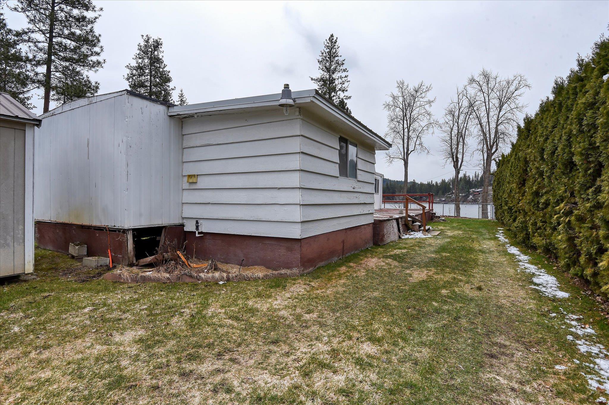 40501 Lakeside Road Loon Lake, WA 99148 - Photo 13 of 33 Gallery Image 13