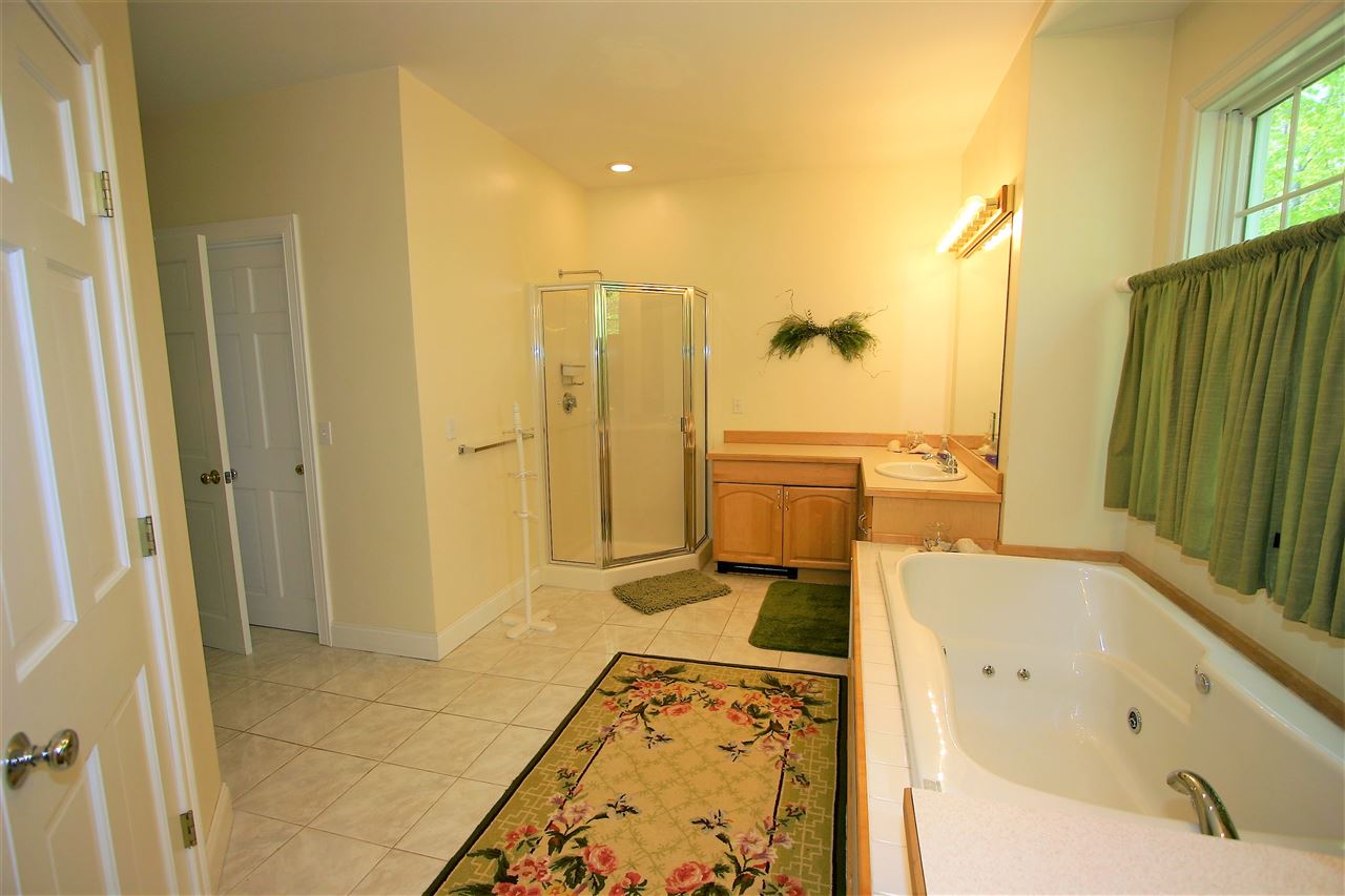 126 Spruce Road Wolfeboro, NH 03894 - Photo 17 of 22 Gallery Image 17