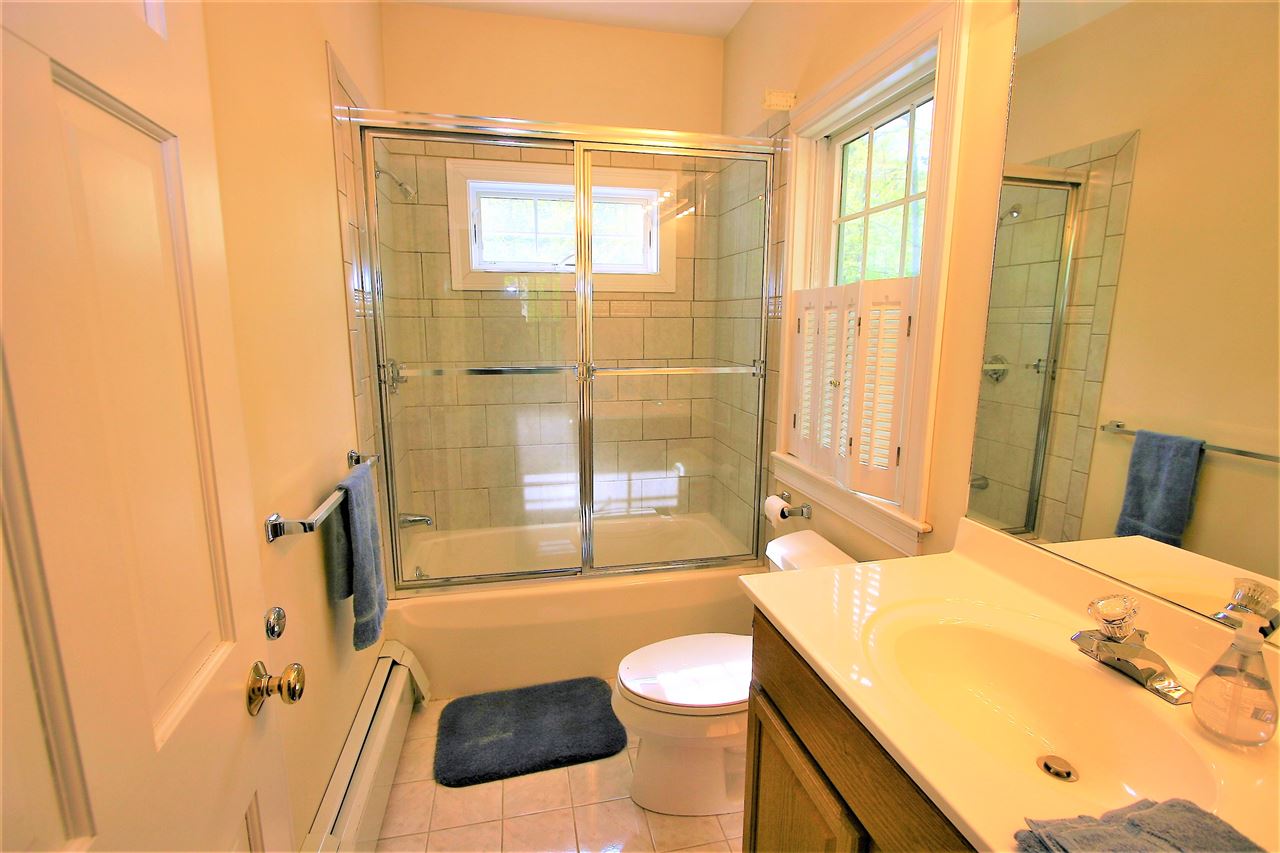 126 Spruce Road Wolfeboro, NH 03894 - Photo 19 of 22 Gallery Image 19