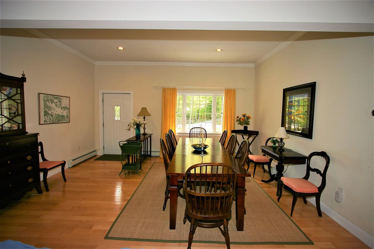 126 Spruce Road Wolfeboro, NH 03894 - Photo 8 of 22 Gallery Image 8