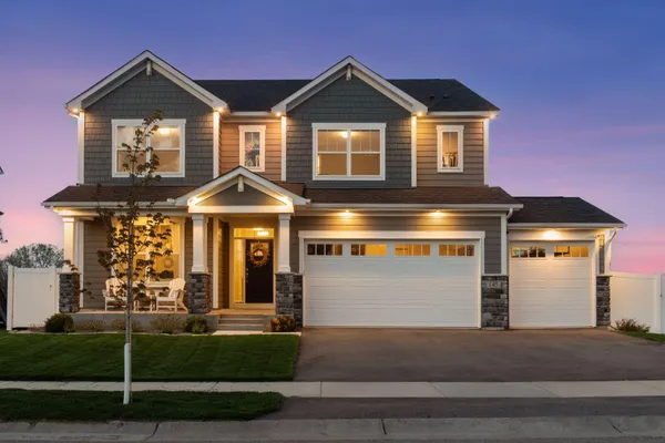 $824,900 | 145 Maple Terrace, Waconia, MN 55387