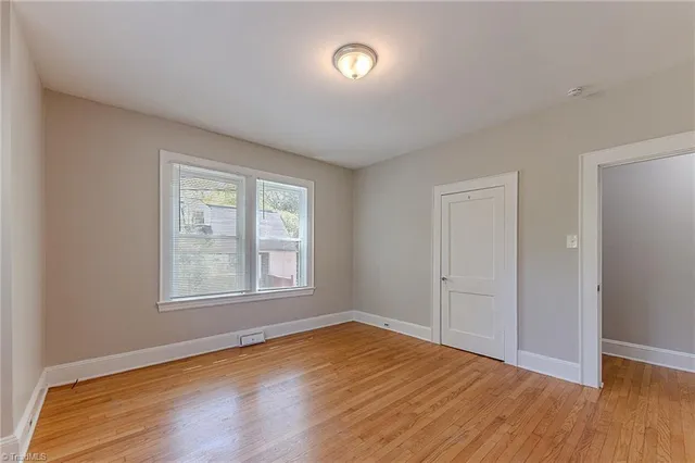 $327,000 | 122 Rosedale Circle, Winston-Salem, NC 27106