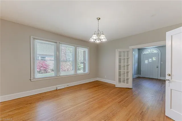 $327,000 | 122 Rosedale Circle, Winston-Salem, NC 27106