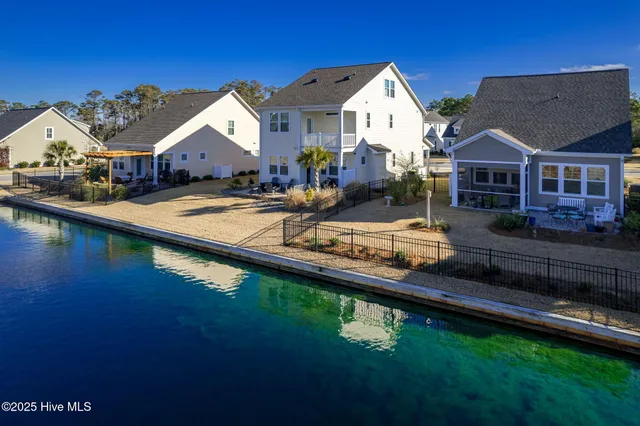$829,900 | 435 Goldeneye Court, Beaufort, NC 28516