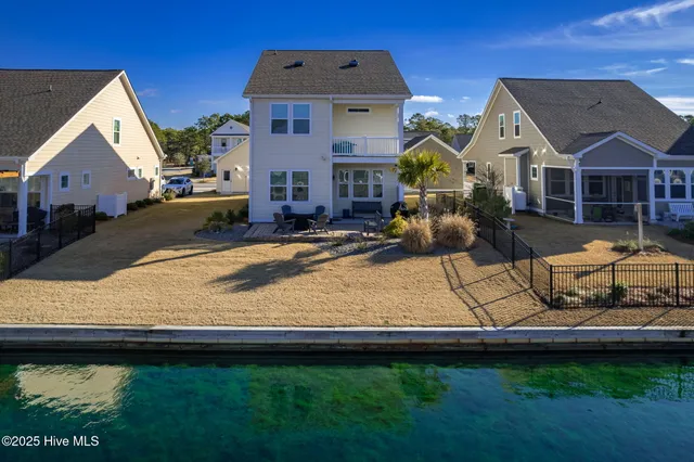 $829,900 | 435 Goldeneye Court, Beaufort, NC 28516
