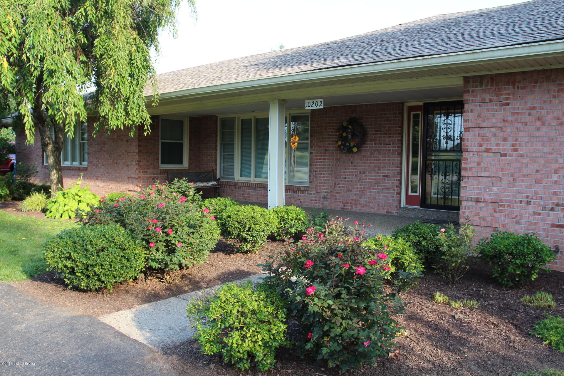 10202 Fairmount Road Louisville, KY 40291 - Photo 11 of 70 10202 Fairmount Rd