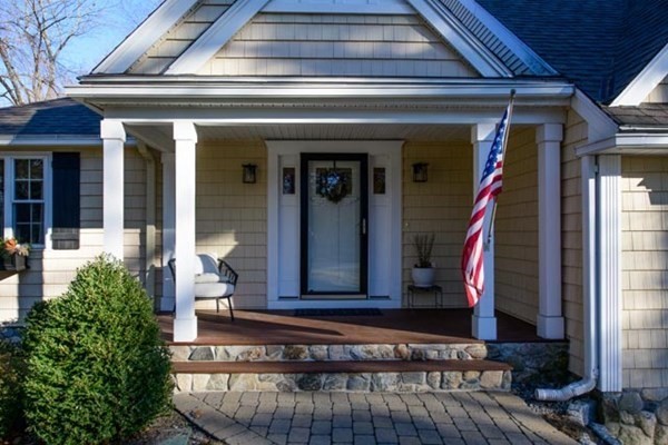 2 Rolling Ridge Road Andover, MA 01810 - Photo 8 of 36 Gallery Image 8