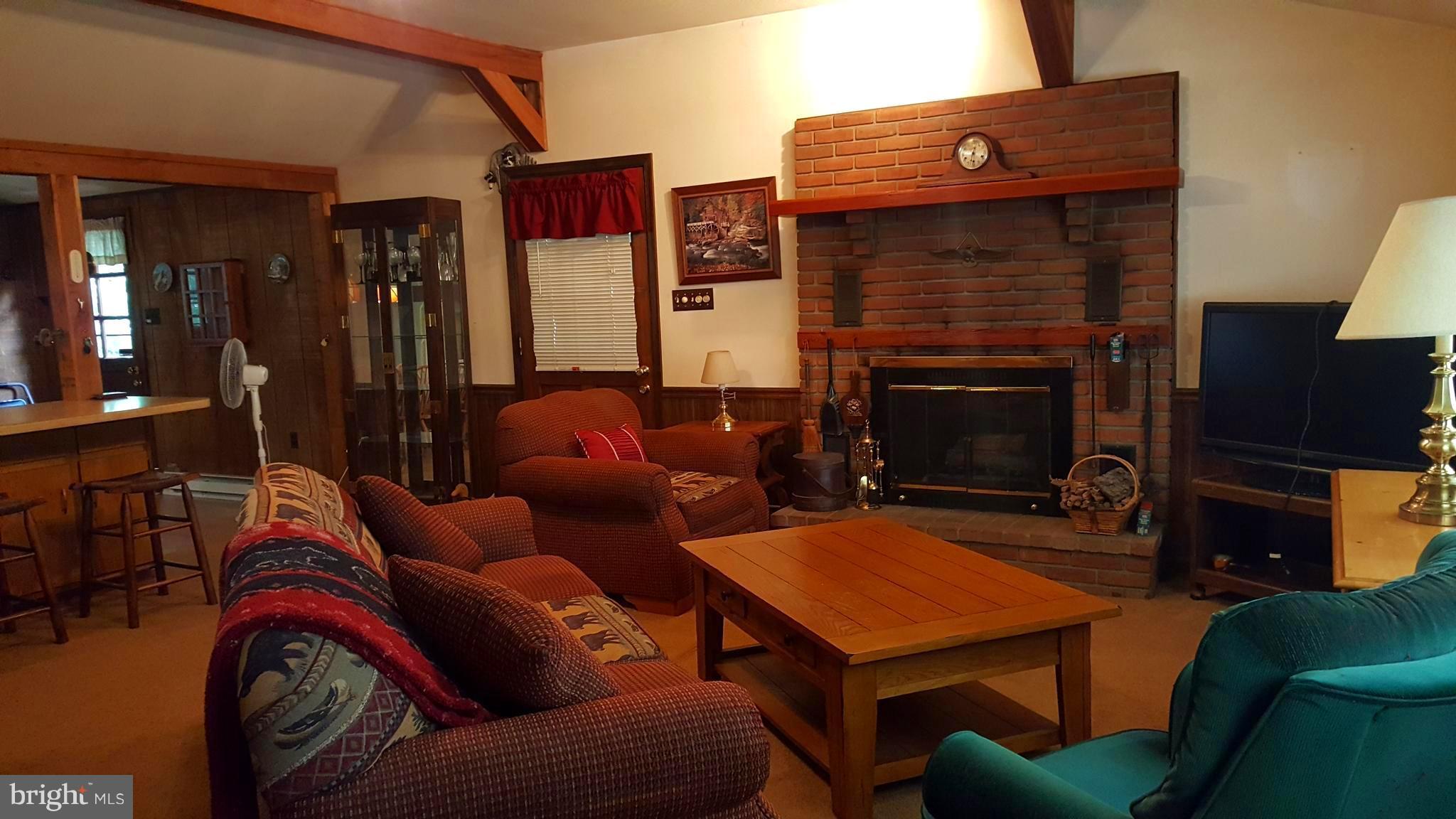 39 Brook View Road Front Royal, VA 22630 - Photo 2 of 19 Family Room