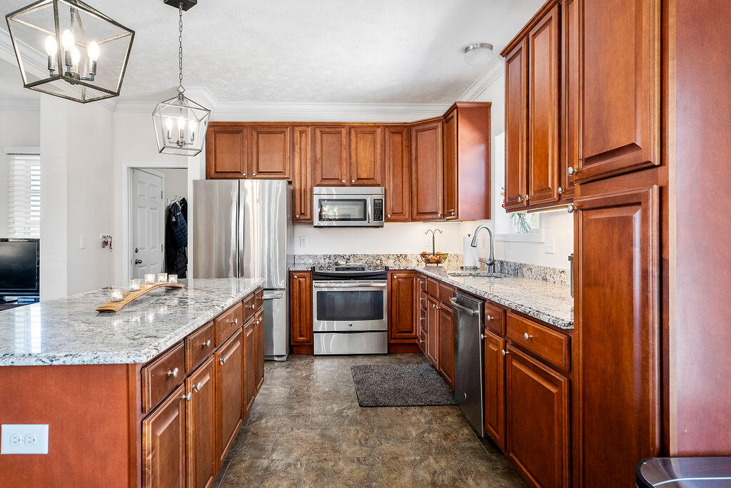1079 Hatchaway Bridge Road Aiken, SC 29801 - Photo 4 of 41