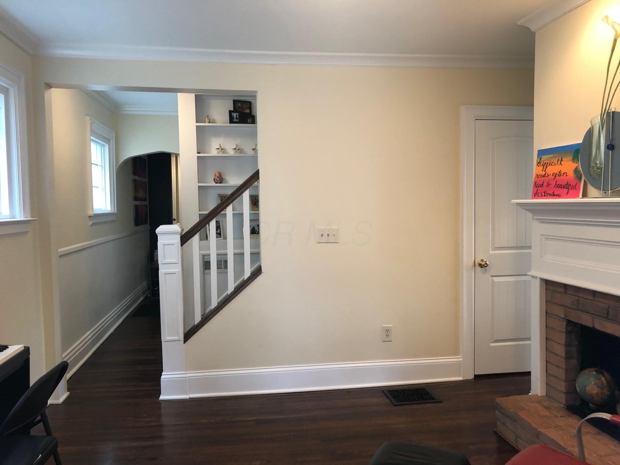 2384 Sherwood Road Columbus, OH 43209 - Photo 11 of 21