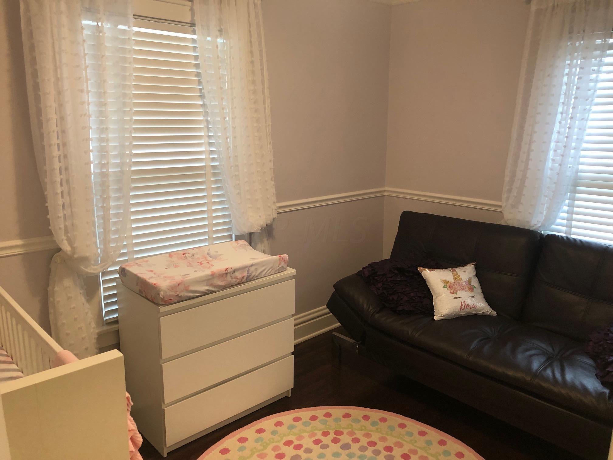 2384 Sherwood Road Columbus, OH 43209 - Photo 14 of 21
