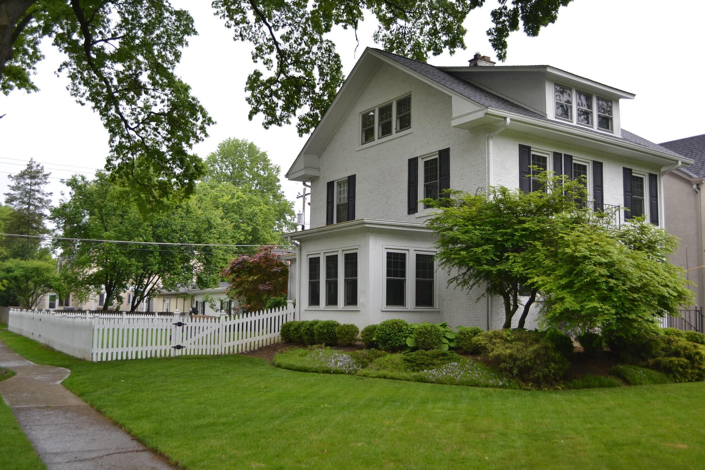 2384 Sherwood Road Columbus, OH 43209 - Photo 18 of 21
