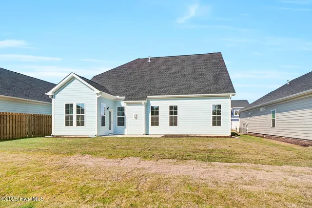 $489,456 | 6833 Fellowship Drive, Leland, NC 28451