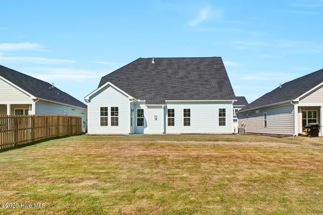 $489,456 | 6833 Fellowship Drive, Leland, NC 28451